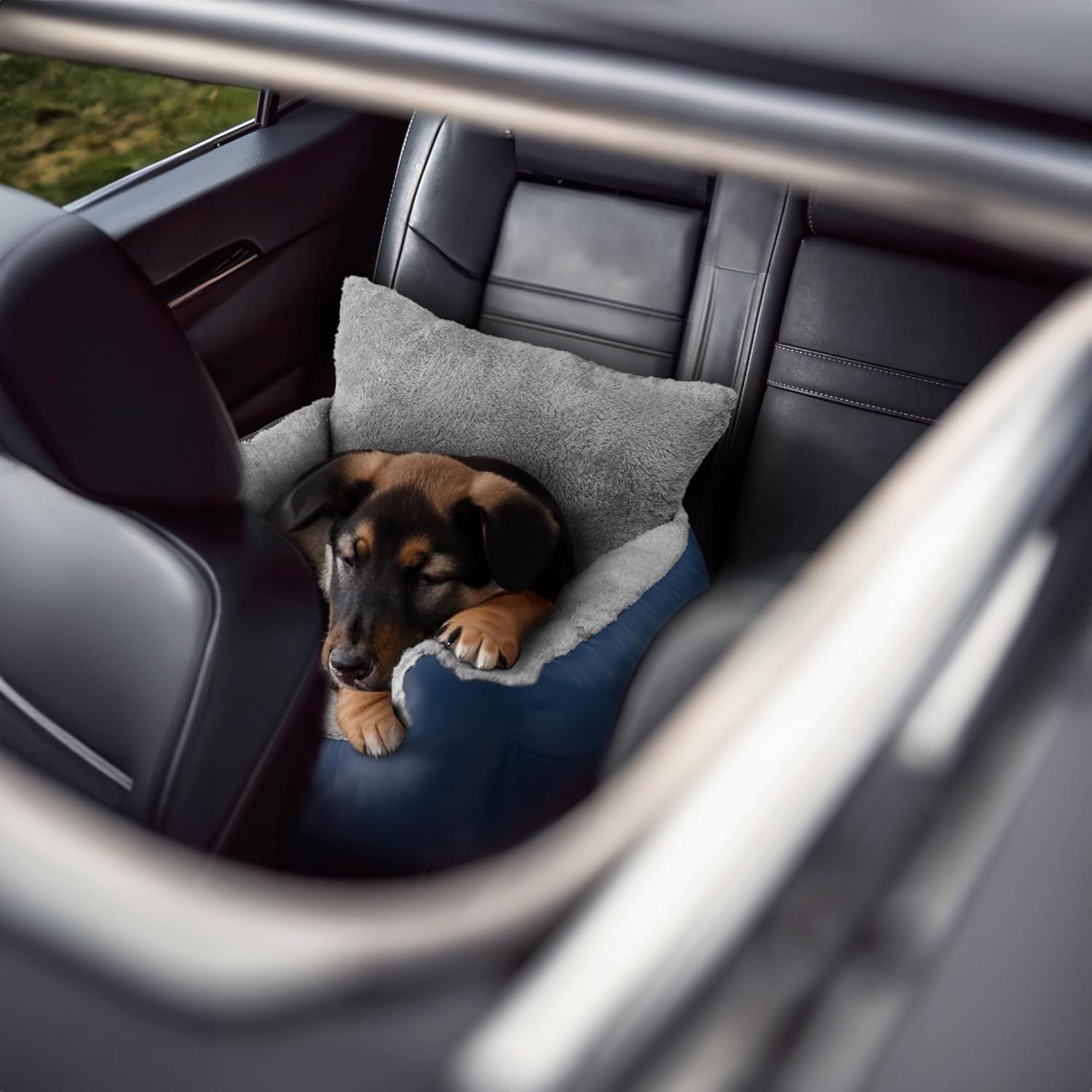 FurDreams Dog Car Seat