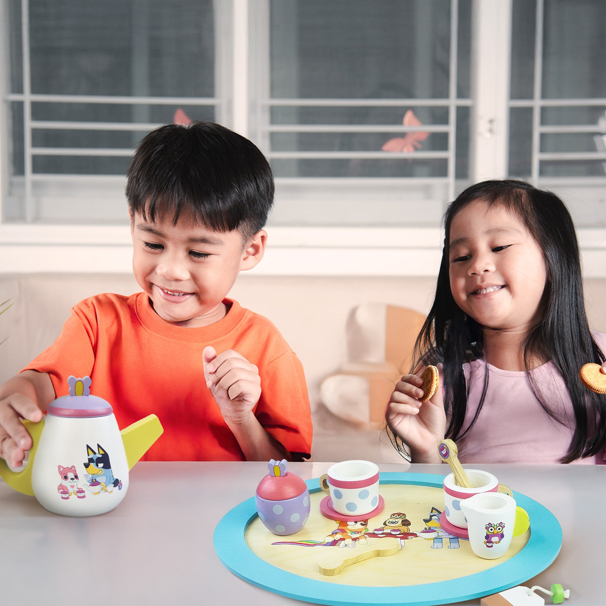 Bluey Wooden Tea Party Set – 18 Piece Pretend Play Set – FSC Certified Eco-Friendly Toy for Kids Aged 3+