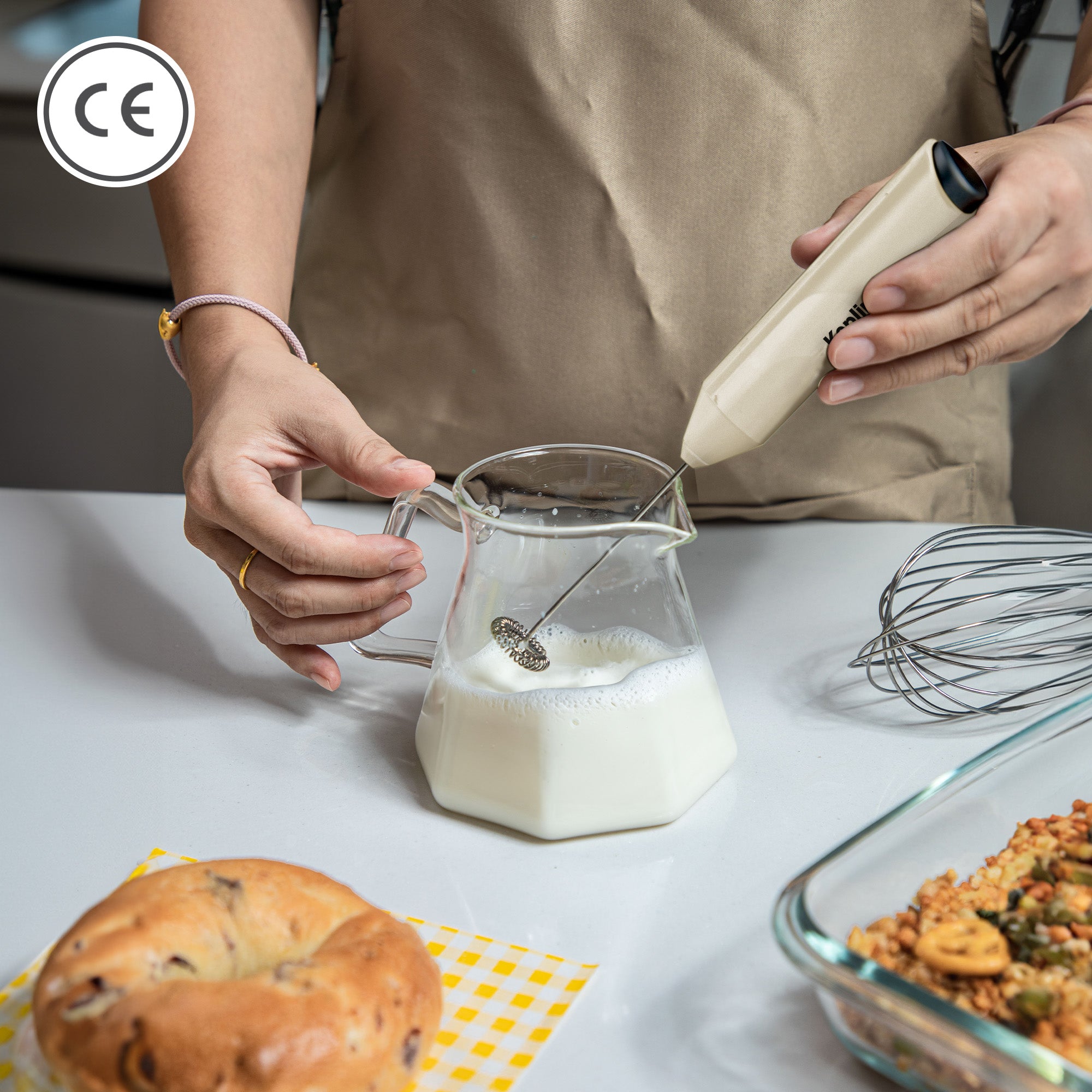 Keplin Milk Frother Handheld, Electric Milk Foam Maker with Stainless Steel Whisk, Hand Drink Mixer for Coffee, Battery Operated, Electric Stirrer Coffee Mixer Wand