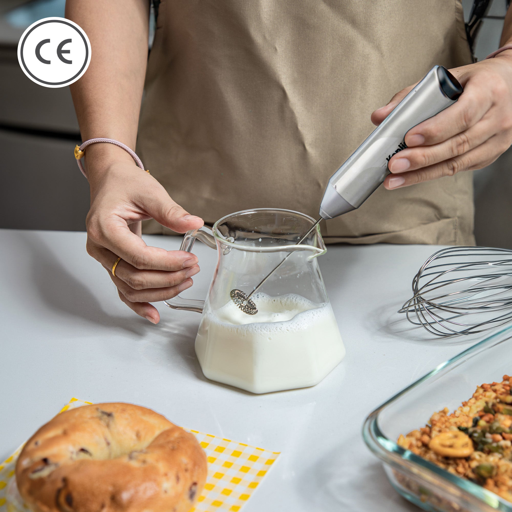 Keplin Milk Frother Handheld, Electric Milk Foam Maker with Stainless Steel Whisk, Hand Drink Mixer for Coffee, Battery Operated, Electric Stirrer Coffee Mixer Wand