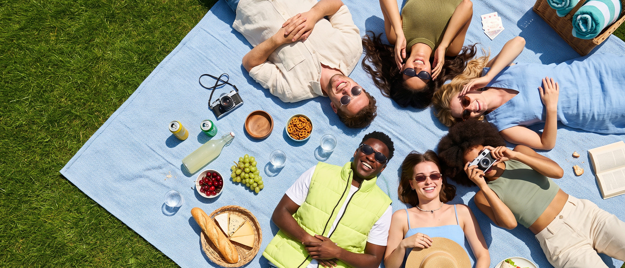 <p>This summer,<br/>everyone's invited</p>