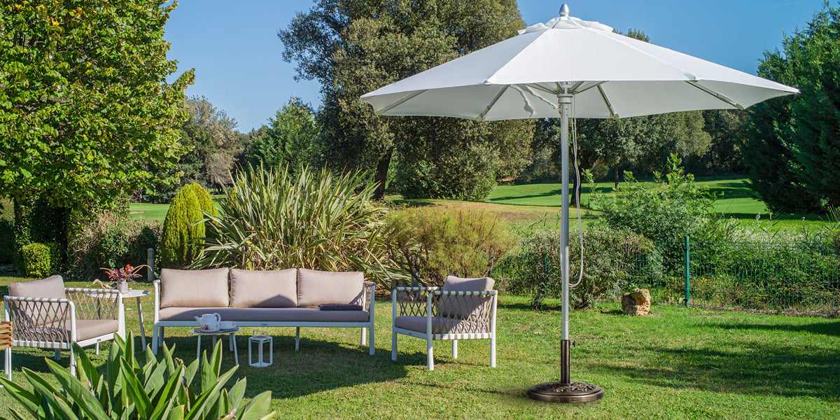 Heavy-duty parasol base for garden umbrella stability