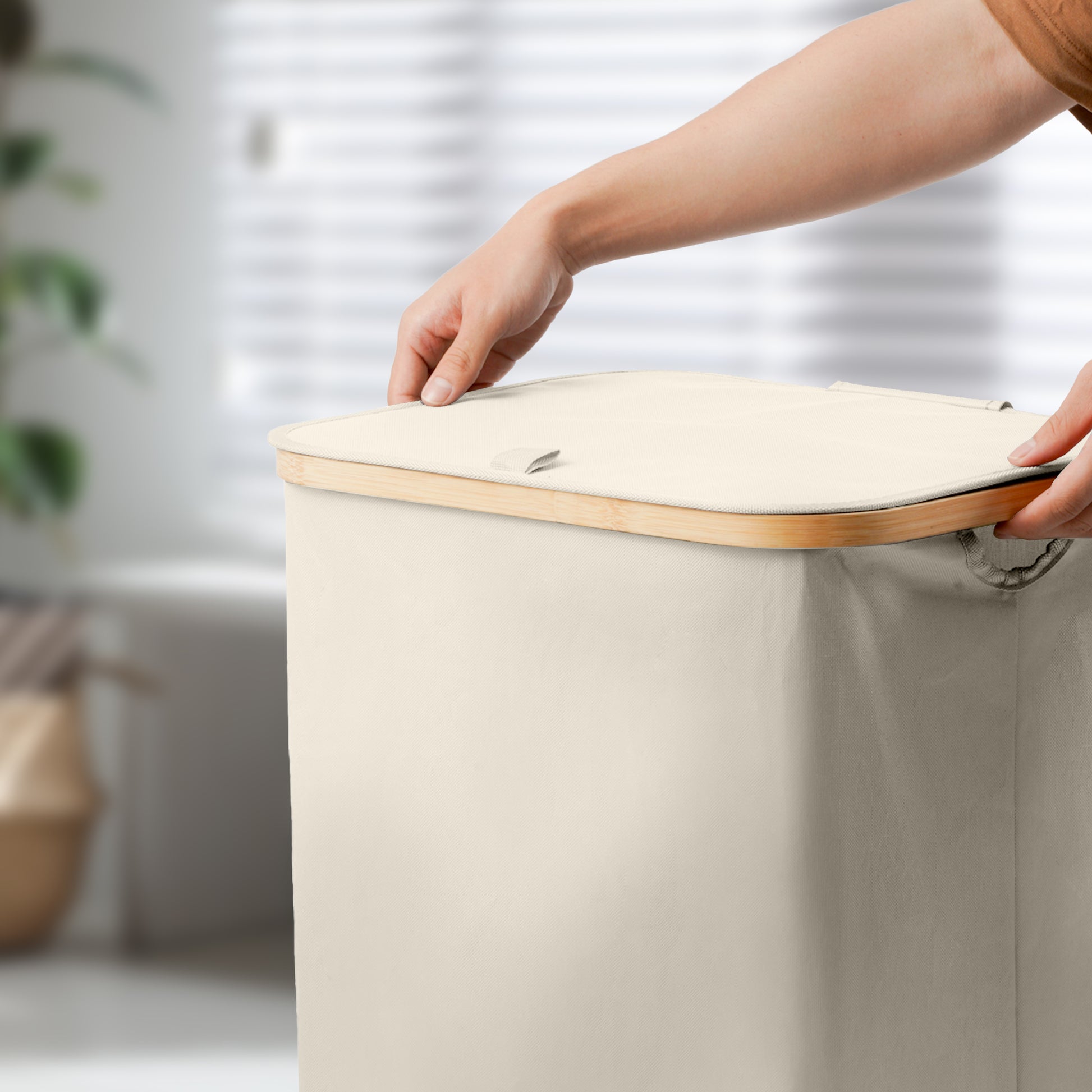 145L Laundry Basket - Handles, Machine Washable Removable Liner Bags