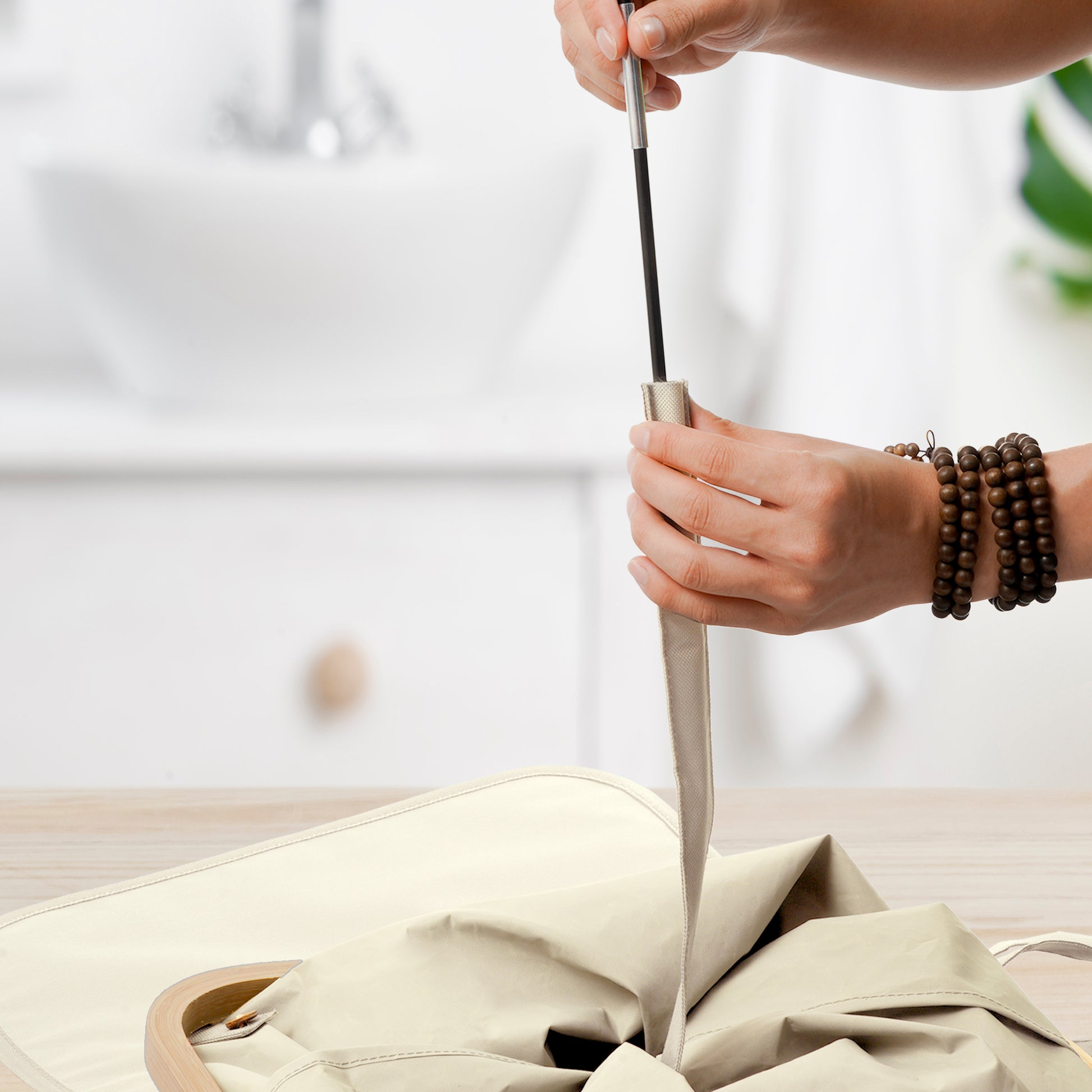 145L Laundry Basket - Handles, Machine Washable Removable Liner Bags