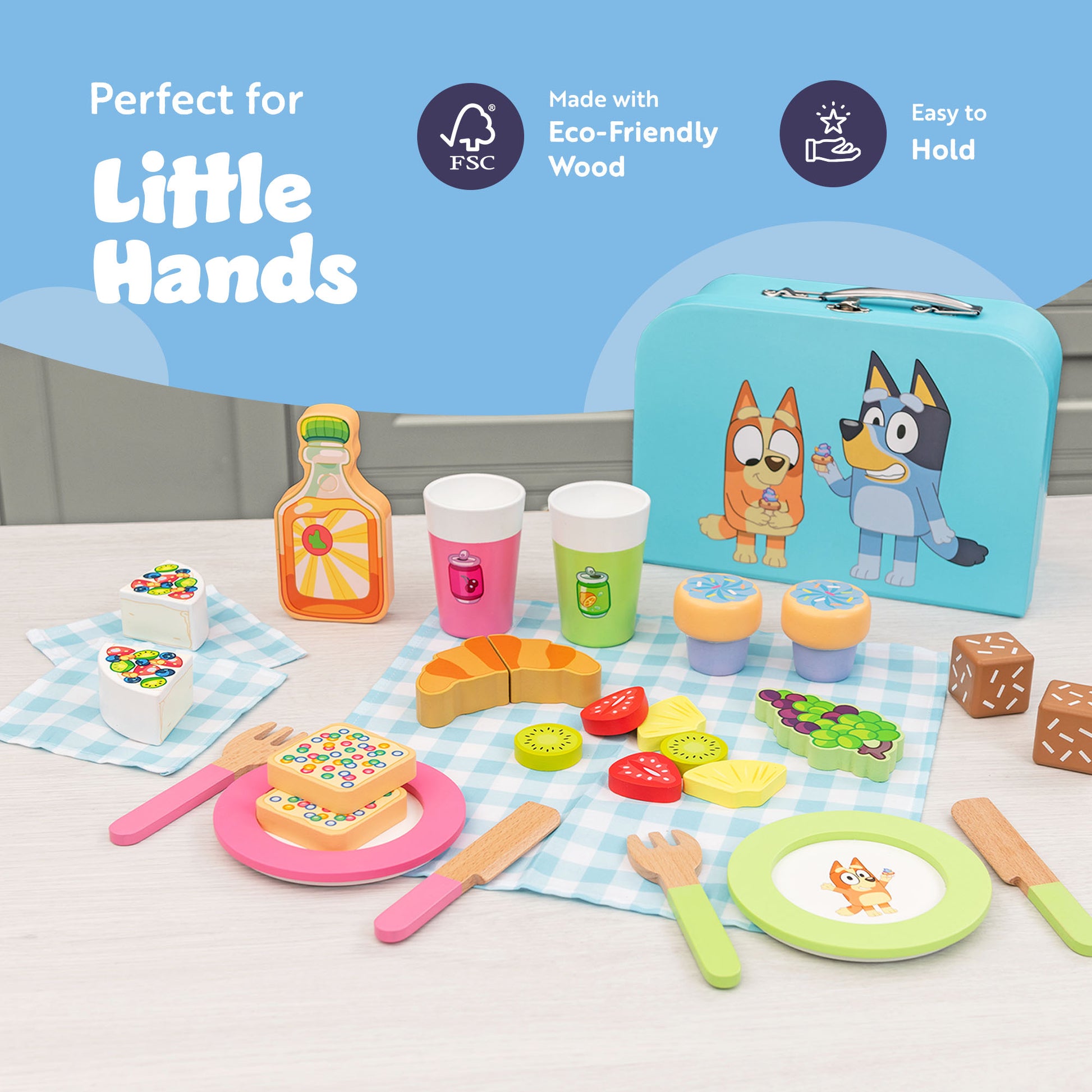Bluey – Picnic Basket Set – 30-Piece Wooden Roleplay Toy for Kids with Carry Case, Cutlery & Pretend Food – Made from FSC-Certified Materials – Creative & Engaging Play Kit for Ages 3 and Up
