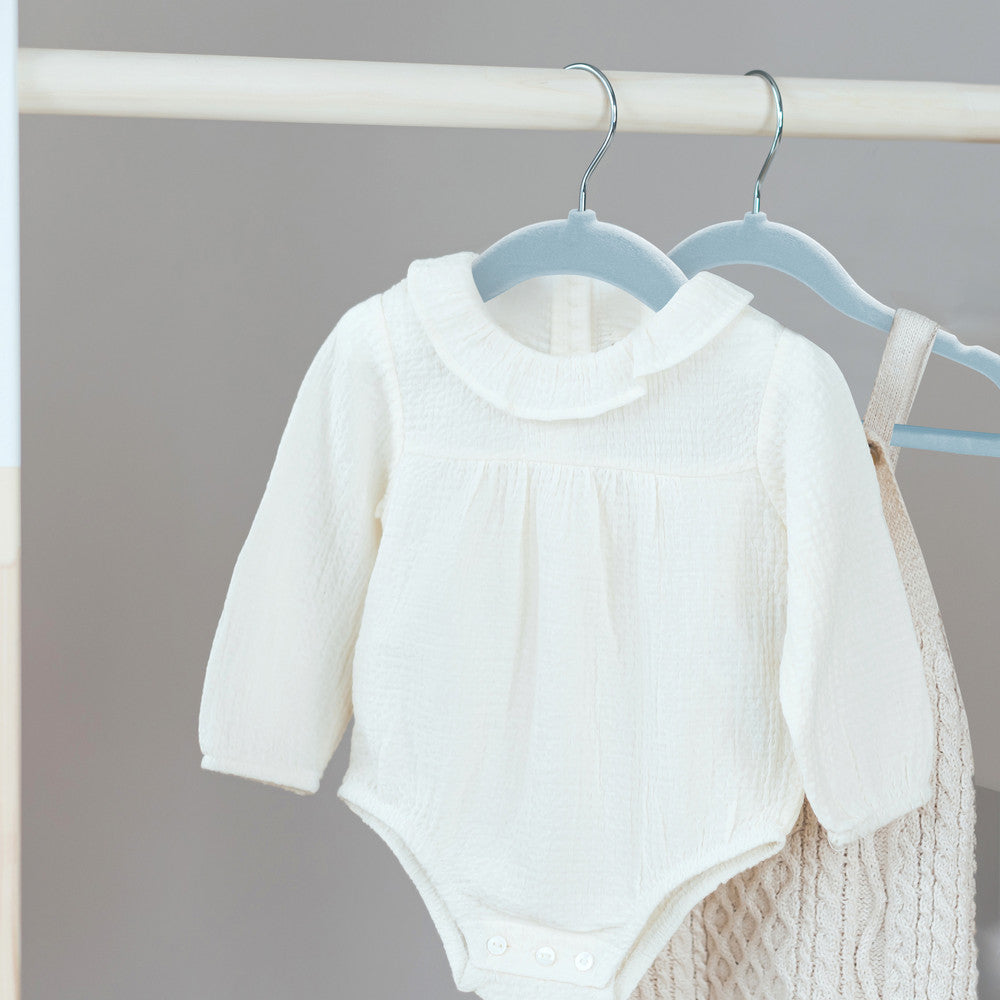 Kidoola 20 Velvet Baby Hangers, Nursery Coat Clothing Hangers for Babies, Infant, Toddlers and Kids, Unisex for Boys or Girls up to 24 Months – image 4