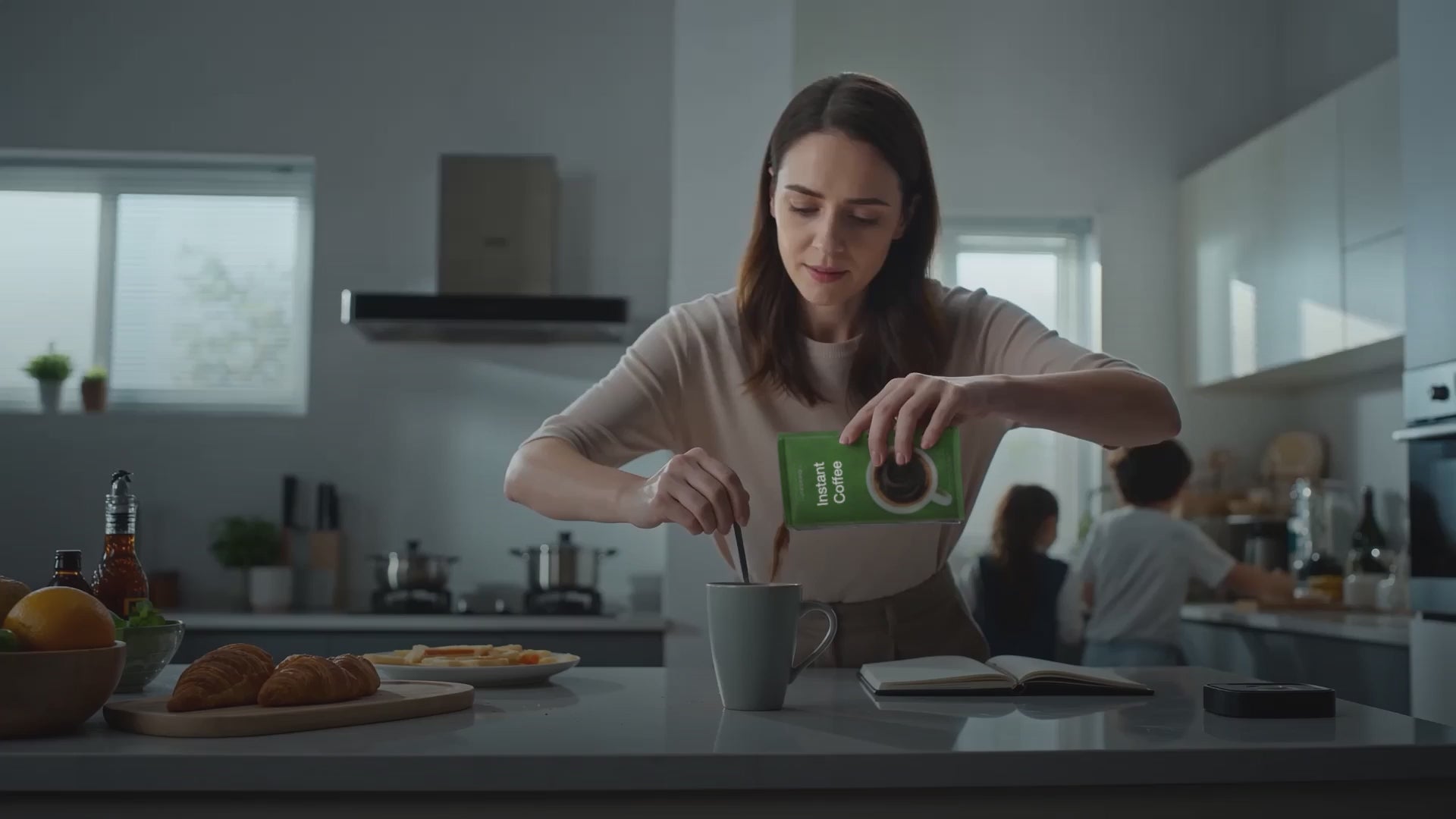 Load video: 5-in-1 Automatic Electric Milk Frother